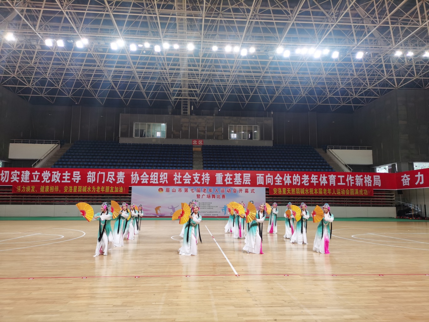 廣場舞比賽現場。 (3).jpg