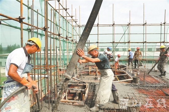 加緊項(xiàng)目建設(shè)。