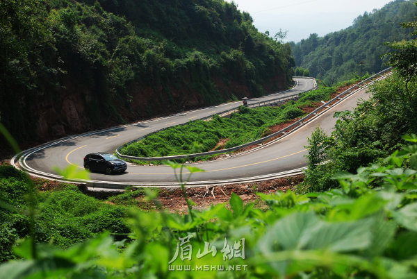 美麗農(nóng)村路。