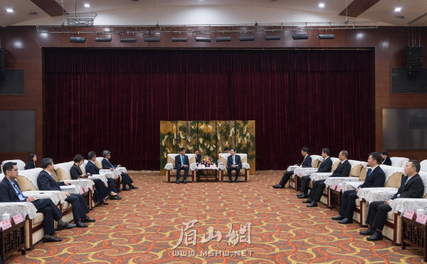 慕新海會見中國—東盟中心聯合執行委員會會議代表團一行。 楊槐攝.jpg