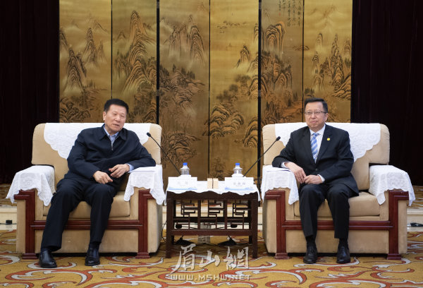 慕新海會(huì)見(jiàn)中國(guó)食品工業(yè)協(xié)會(huì)常務(wù)副會(huì)長(zhǎng)沈篪等國(guó)內(nèi)嘉賓.jpg