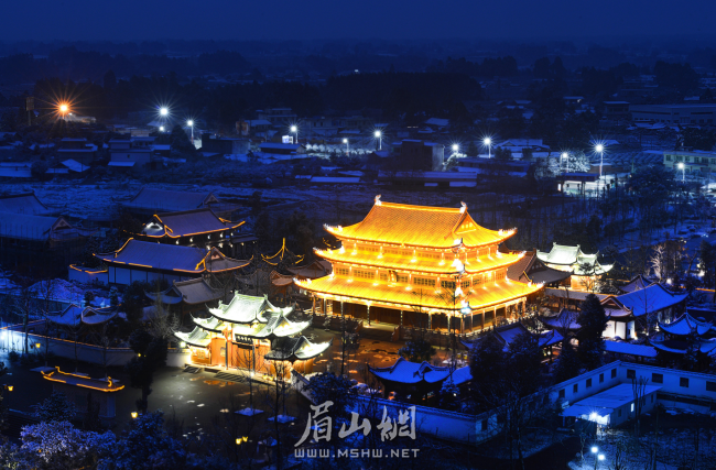 大雅丹棱  葉斌 攝.png