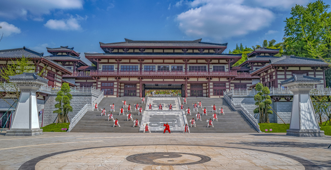 在彭祖山景區舉辦“九九”重陽登高系列活動暨文化節開幕式。.jpg