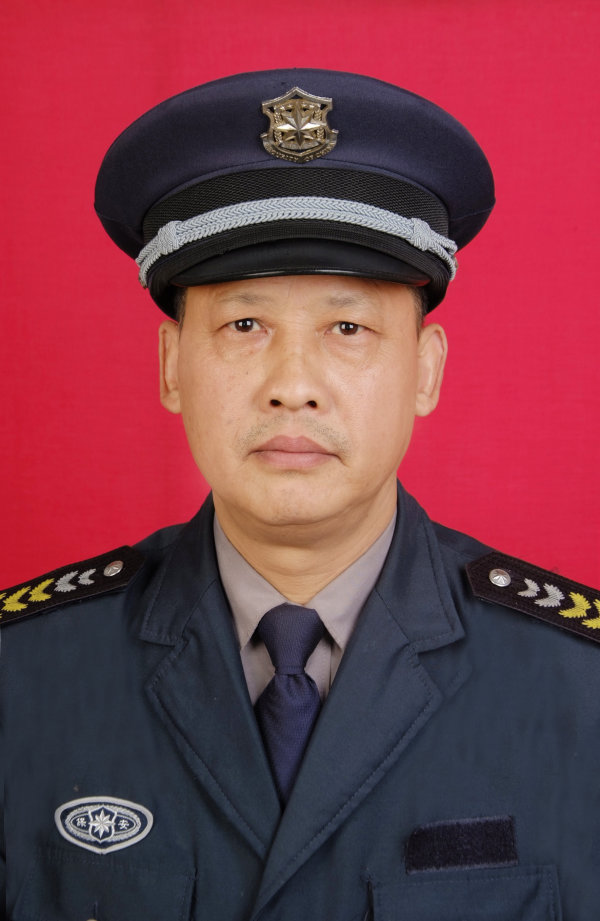 袁顯華.jpg