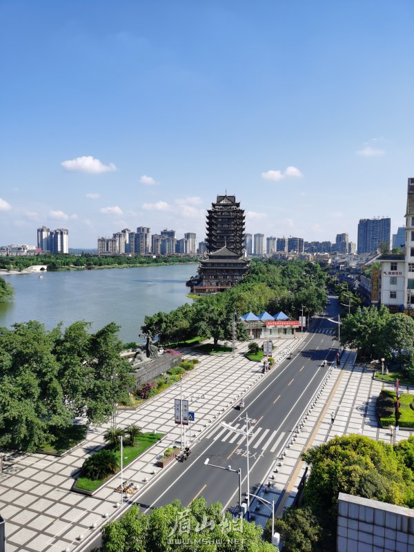 道路變靚了。