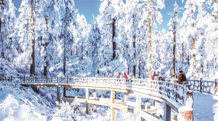 瓦屋山冰雪世界。（資料圖片）