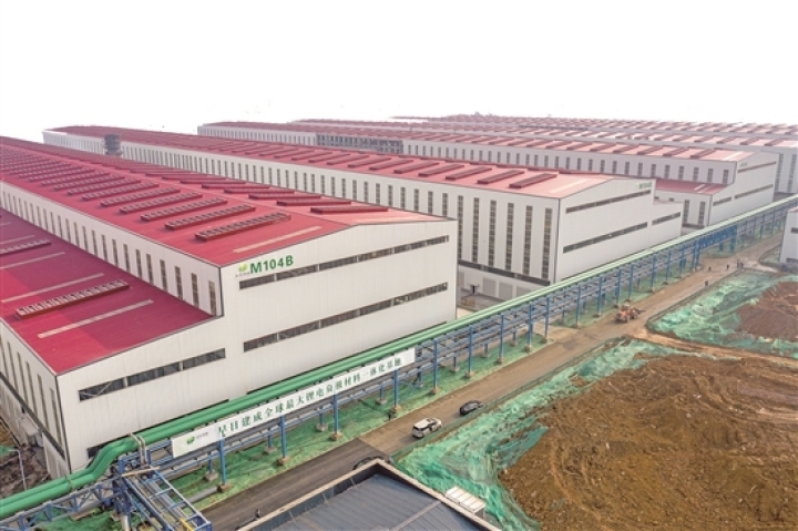 航拍杉杉年產20萬噸鋰離子電池負極材料一體化基地。
