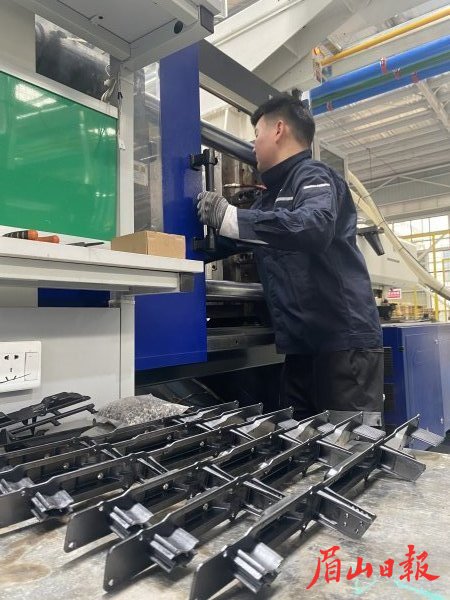 中科智能科技有限公司生產現場。