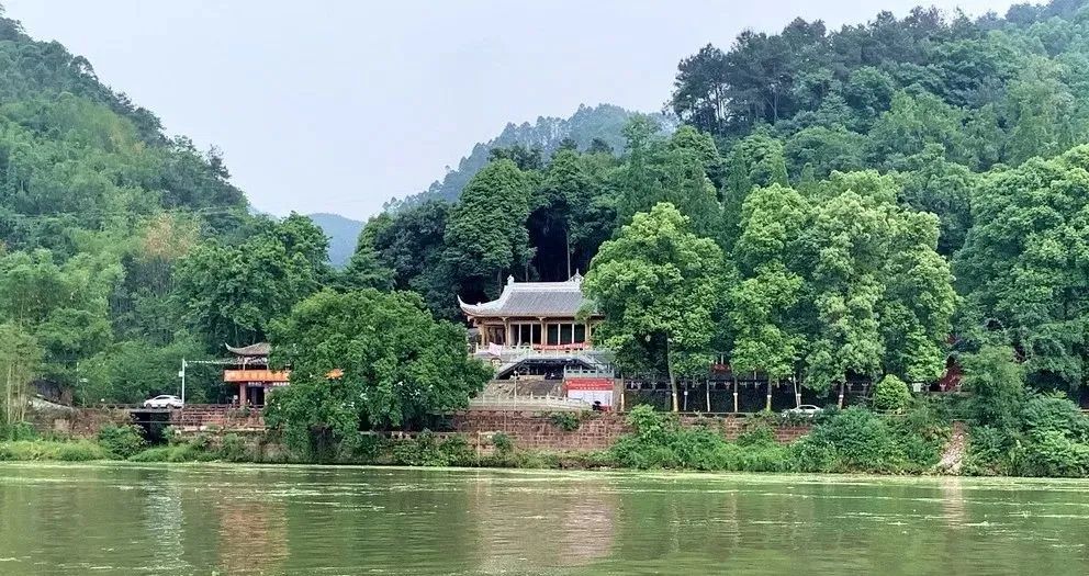  青神縣瑞峰鎮(zhèn) 蘇軾外婆家——程家嘴。鄧友權(quán) 攝