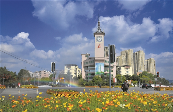 美麗城市新風徐來。盛曉波 攝.jpg